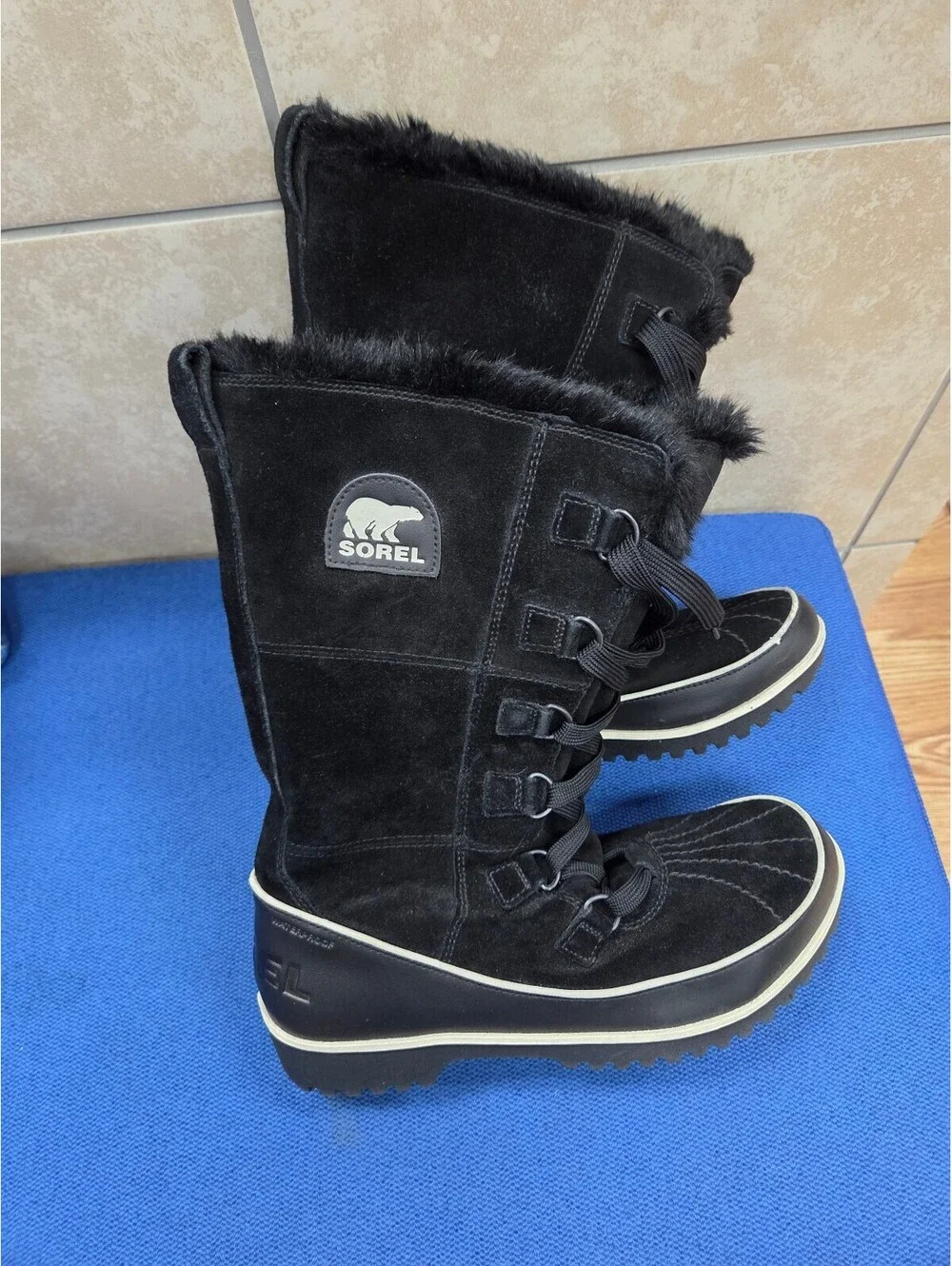 Sorel Joan of Arctic Black Suede Faux Fur Snow Boots Women's Size 9.5